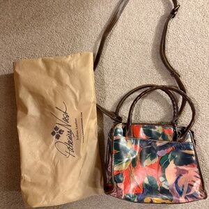 Patricia Nash, bright floral, Leather bag with multipal pockets